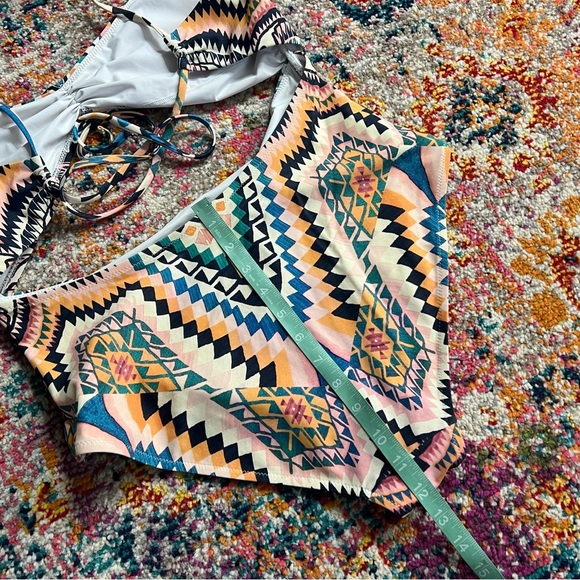 Athleta Desert Geo Printed Cutout High Waisted One Piece Swimsuit Medium Petite‎ - Picture 15 of 15